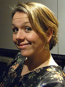How tall is Kerry Godliman?